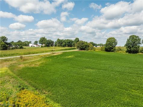 12472 Gearhart Road Burbank OH 44214