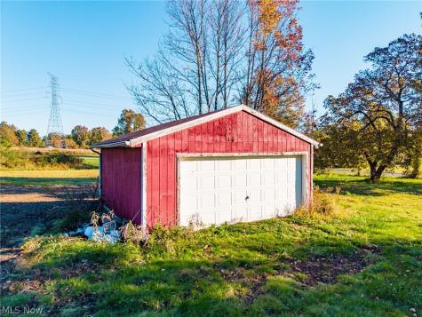 941 Porter Road Atwater OH 44201