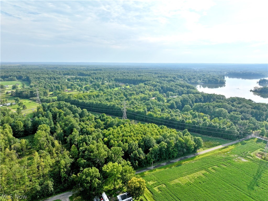 Oyster Road North Benton OH 44601