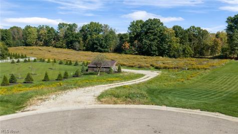 7514 Farmbrook Avenue NW North Canton OH 44720