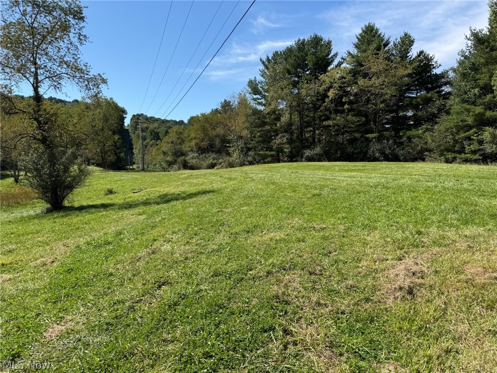 6096 Antigua Road SW Sherrodsville OH 44675