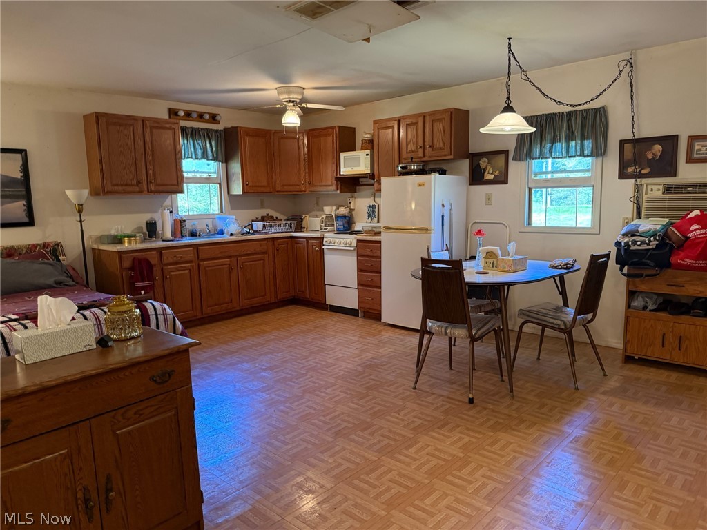 6096 Antigua Road SW Sherrodsville OH 44675