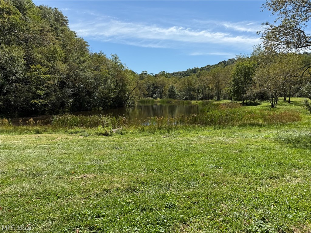 6096 Antigua Road SW Sherrodsville OH 44675