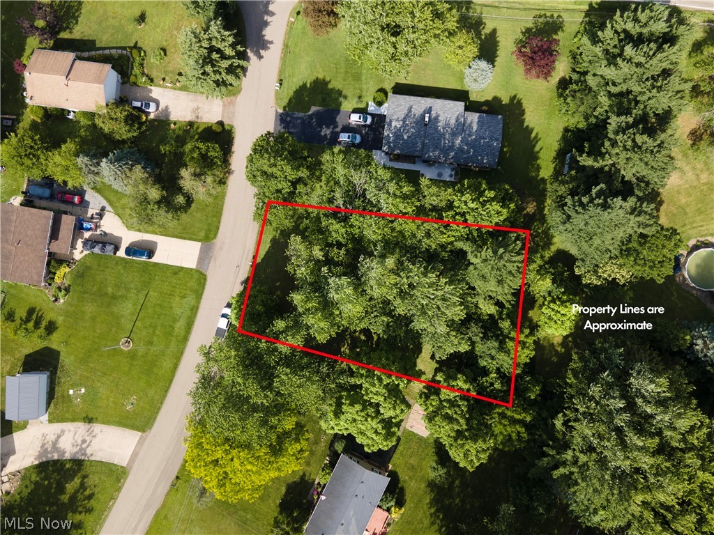 Rita Street NE Hartville OH 44632