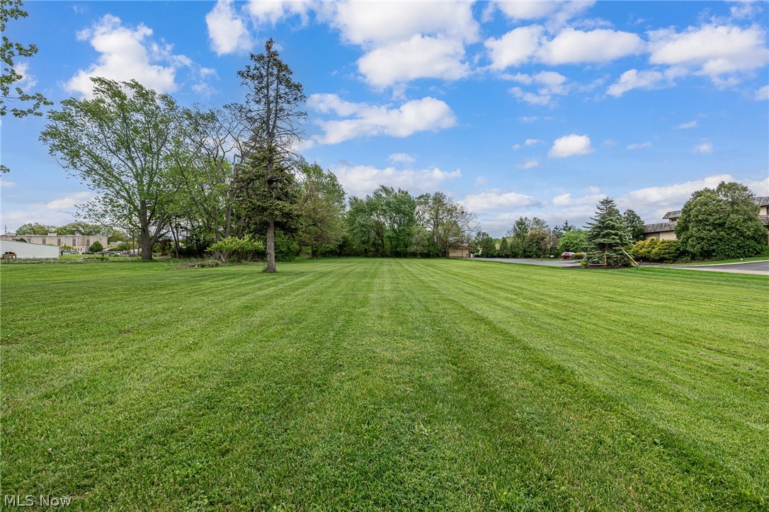 7305 Pearl Middleburg Heights OH 44130
