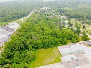 320 W Main Road Conneaut OH 44030
