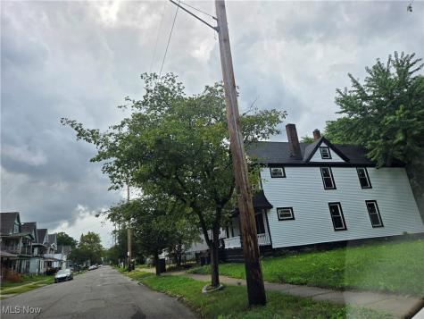 1344 E 93rd Street Cleveland OH 44106