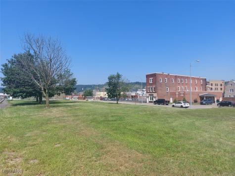6TH Avenue N Steubenville OH 43952