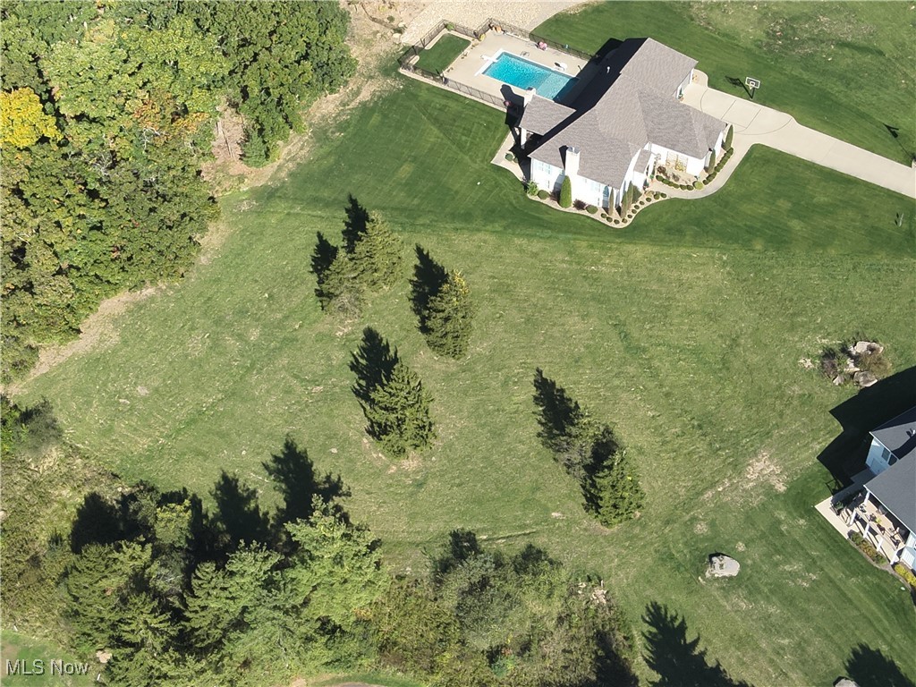 Whispering Pines Drive NE New Philadelphia OH 44663