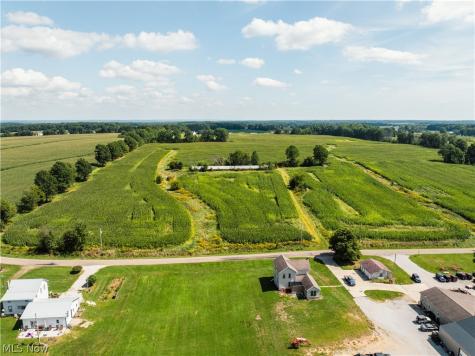 12472 Gearhart Road Burbank OH 44214