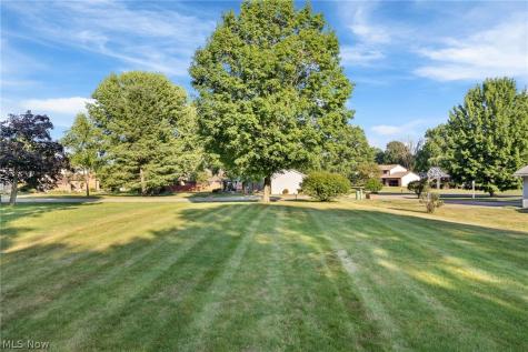 7961 Fayette Avenue NW Massillon OH 44646