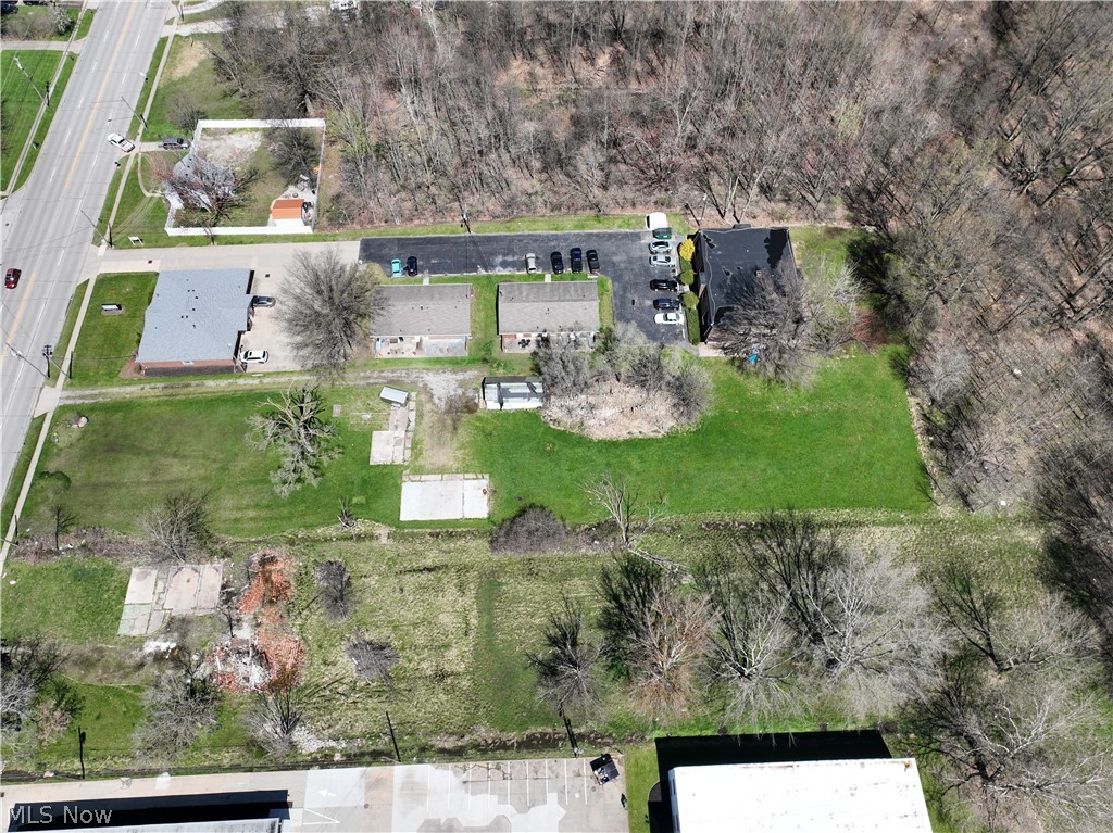 4977-4985 Oberlin Avenue Lorain OH 44053