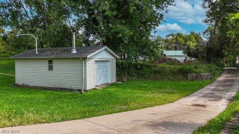 909 5th Street Marietta OH 45750