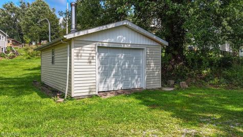 909 5th Street Marietta OH 45750