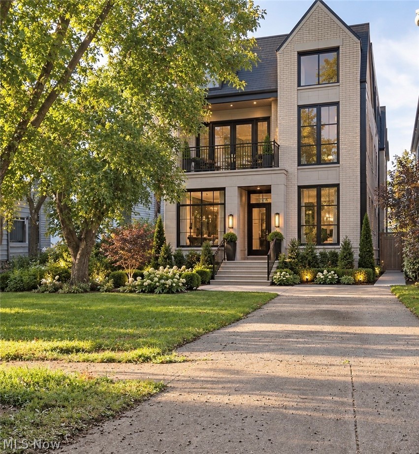 7414 Herman Avenue Cleveland OH 44102