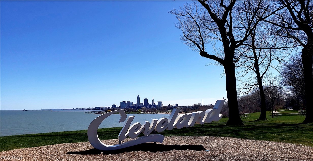 7414 Herman Avenue Cleveland OH 44102
