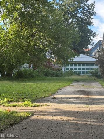 7414 Herman Avenue Cleveland OH 44102