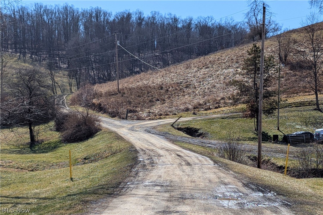 Wolf Road SW Port Washington OH 43837