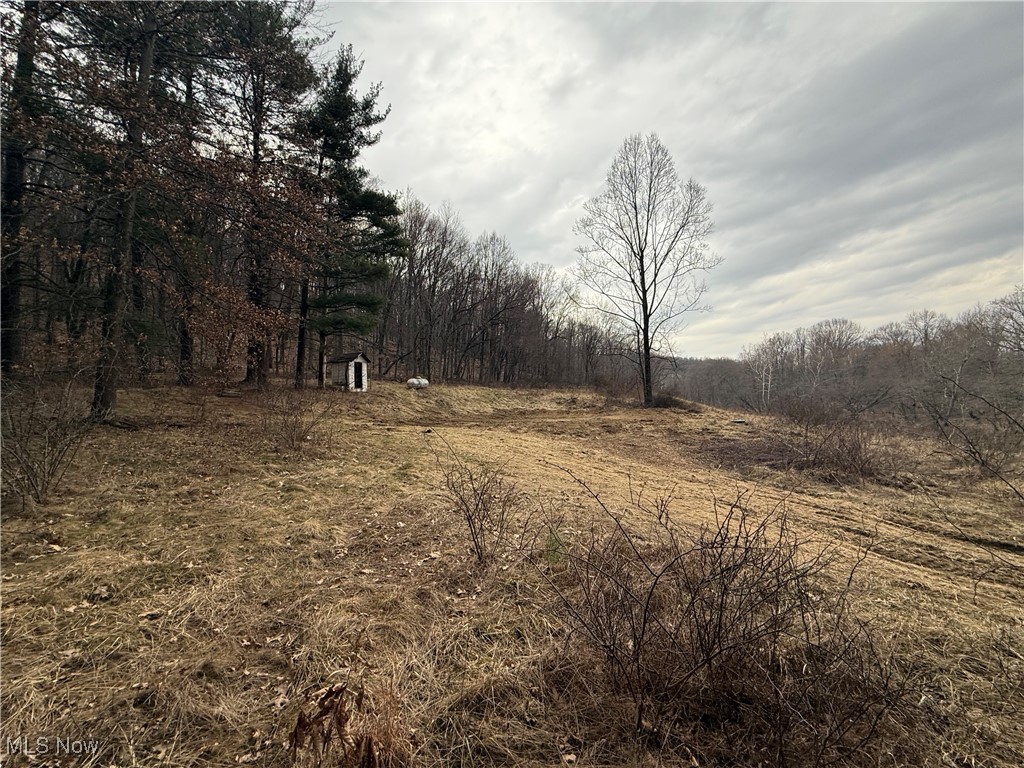 7261 Waterworks Hill Road SE Uhrichsville OH 44683
