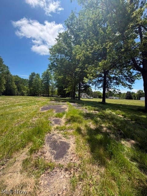 3503 Parkman Road NW Southington OH 44481