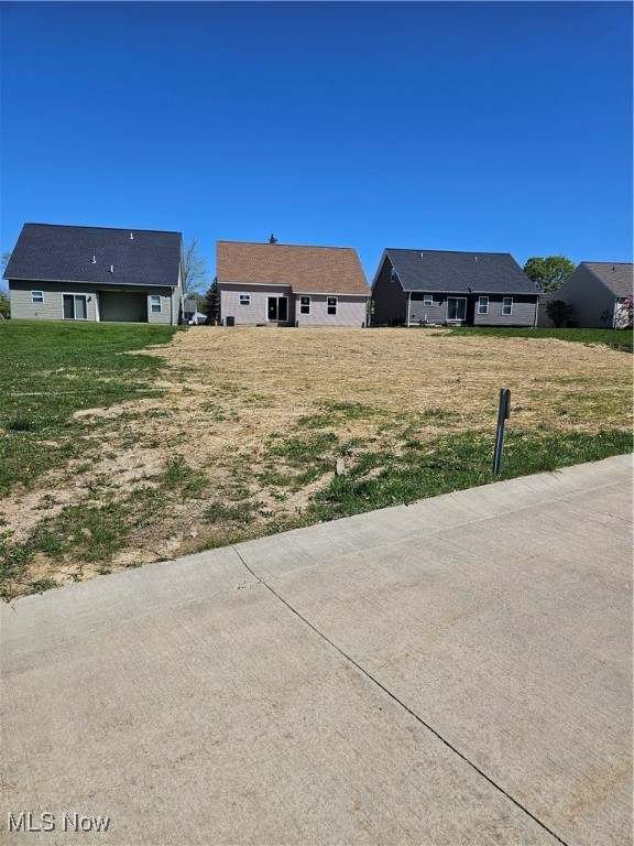 62 Hubbell Way Bedford OH 44146