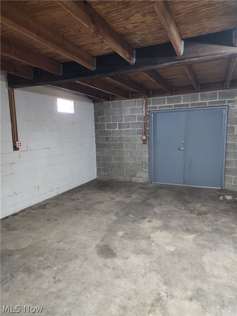 12870 Lincoln Street SE Paris OH 44669