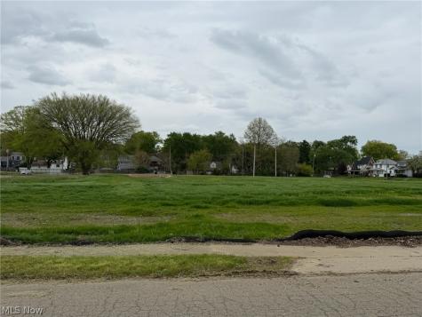 1212 10th Street NE Massillon OH 44646