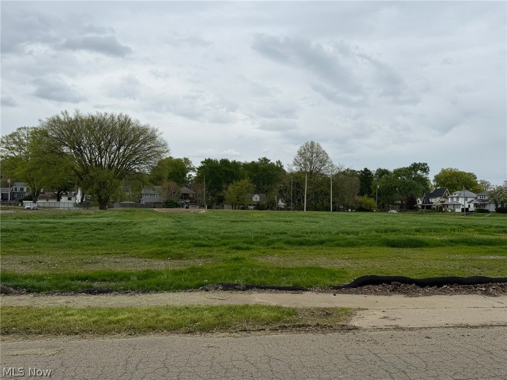 1212 10th Street NE Massillon OH 44646