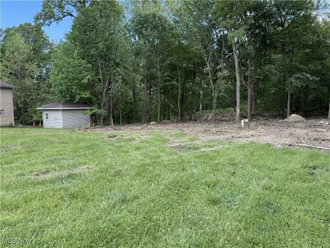 872 E Dawnwood Drive Seven Hills OH 44131