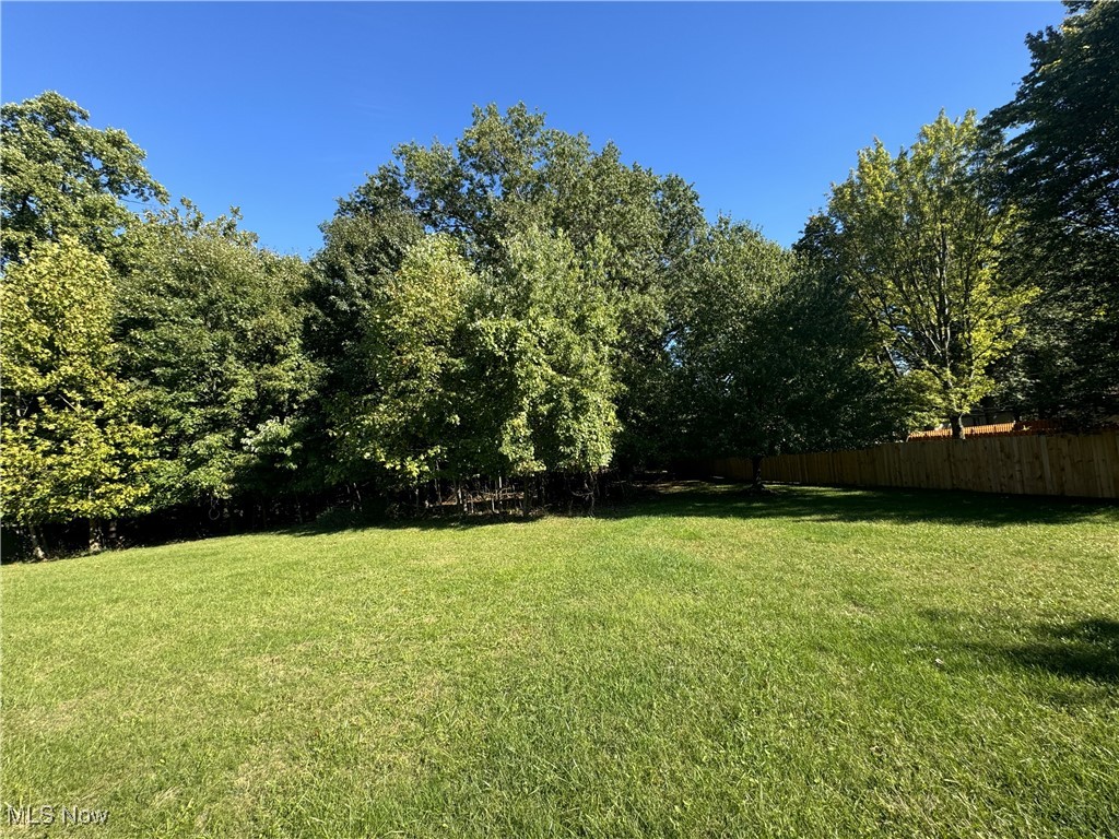 872 E Dawnwood Drive Seven Hills OH 44131