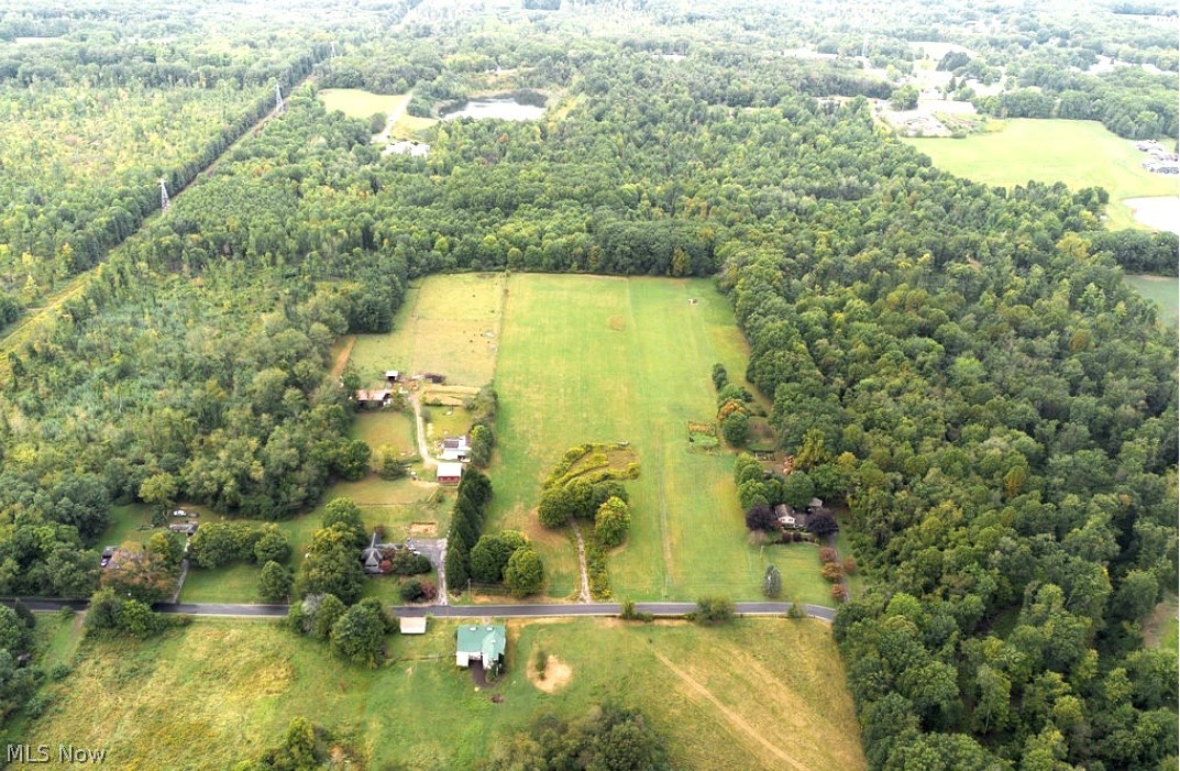 1400 Hubbard Thomas Road Brookfield OH 44403