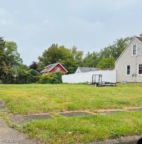 902 Chinook Avenue Akron OH 44305