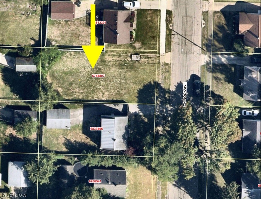 902 Chinook Avenue Akron OH 44305