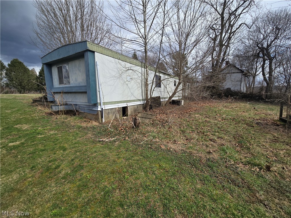 107 Cemetery Street Roseville OH 43777