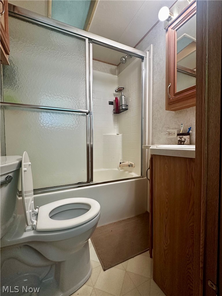 38478 Red Road Nelsonville OH 45764