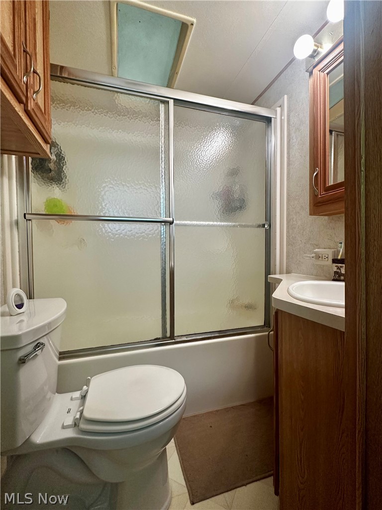 38478 Red Road Nelsonville OH 45764