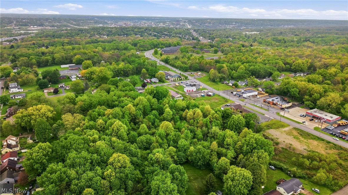 38 Mccartney Road Campbell OH 44405