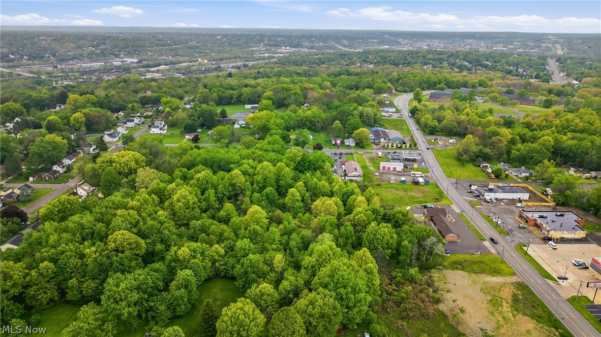 38 Mccartney Road Campbell OH 44405