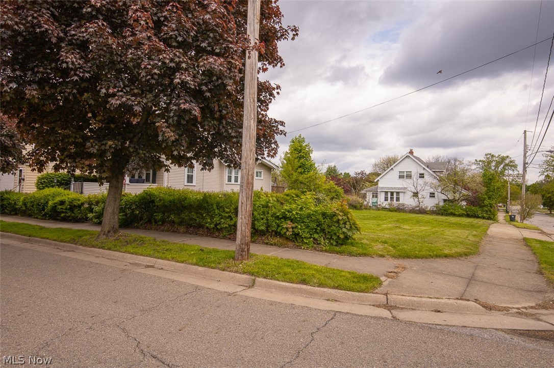 1151 Harpster Avenue Akron OH 44314