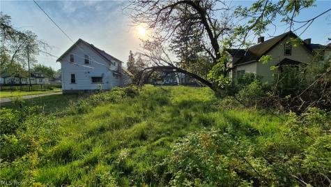 E 144th Street Cleveland OH 44128