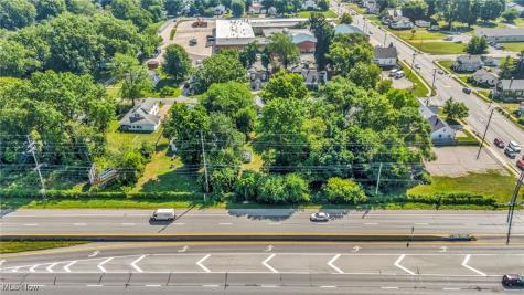 V/l Rear Land Lorain OH 44055