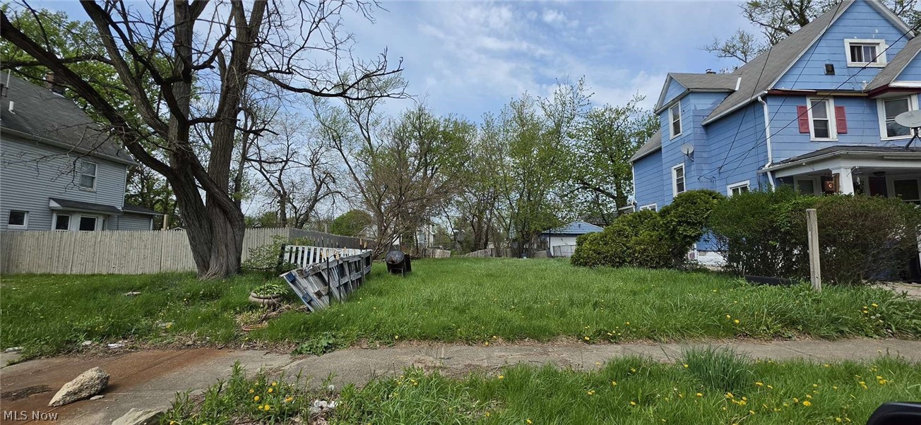 9509 Heath Avenue Cleveland OH 44104