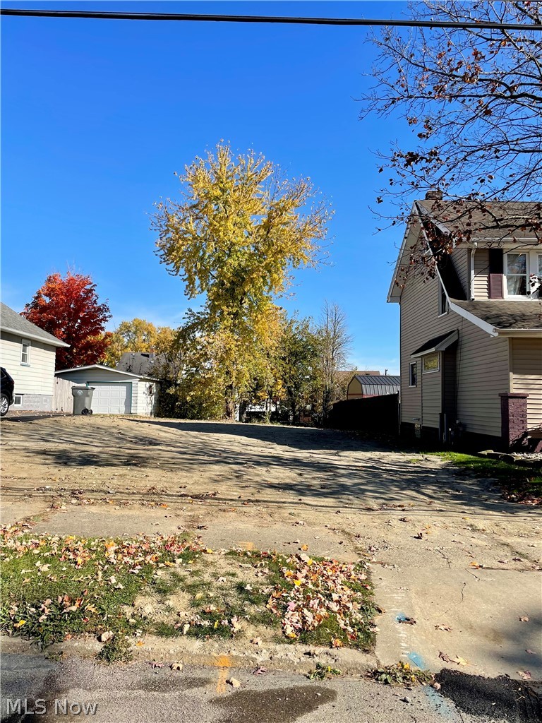 139 N Hazelwood Avenue Youngstown OH 44509