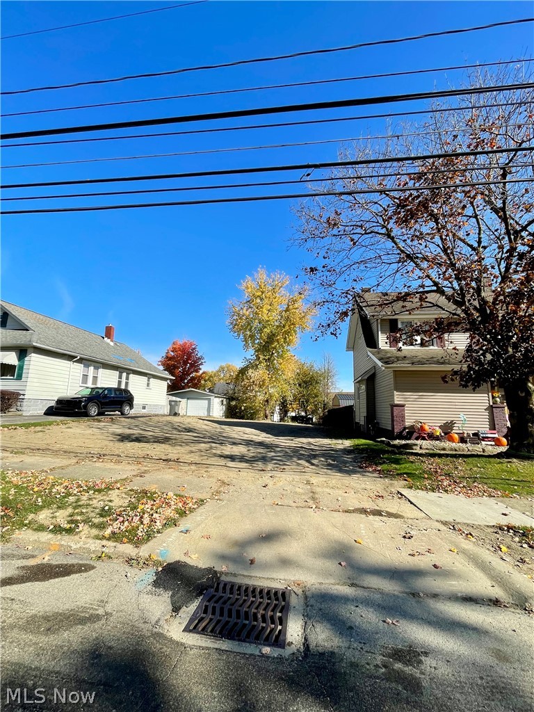 139 N Hazelwood Avenue Youngstown OH 44509