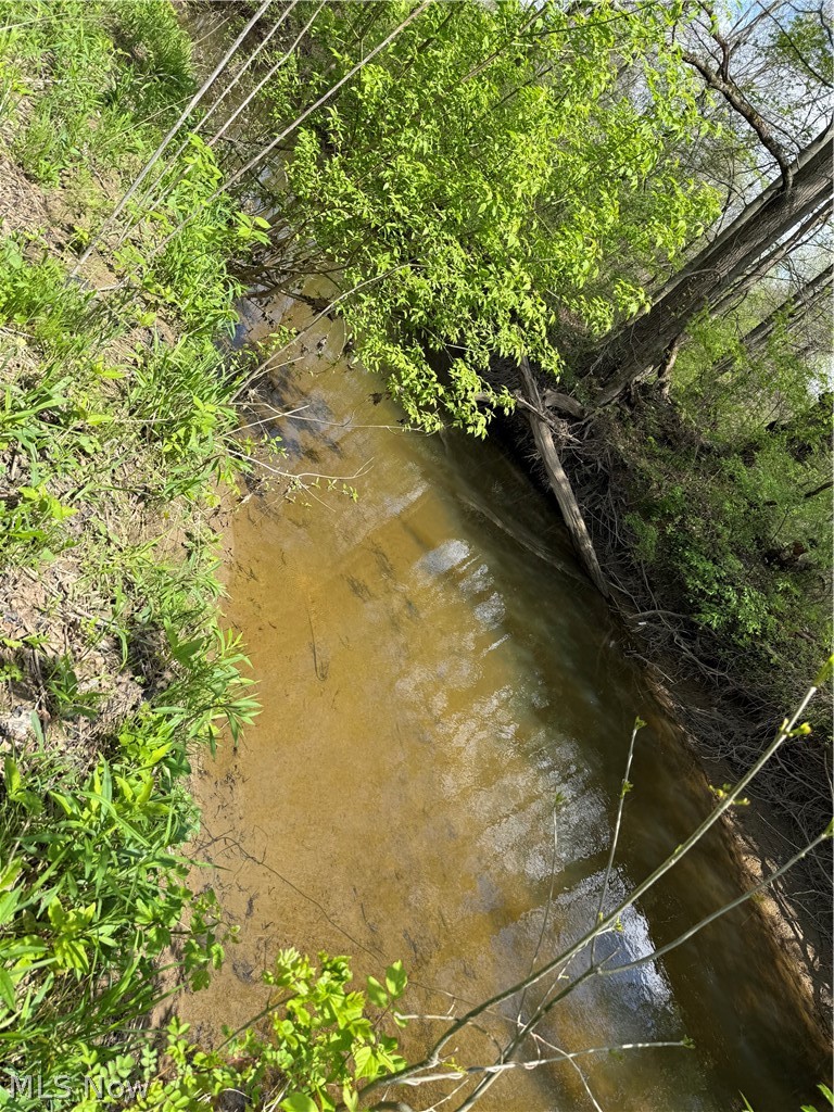 V/l Donley Road Middlefield OH 44062