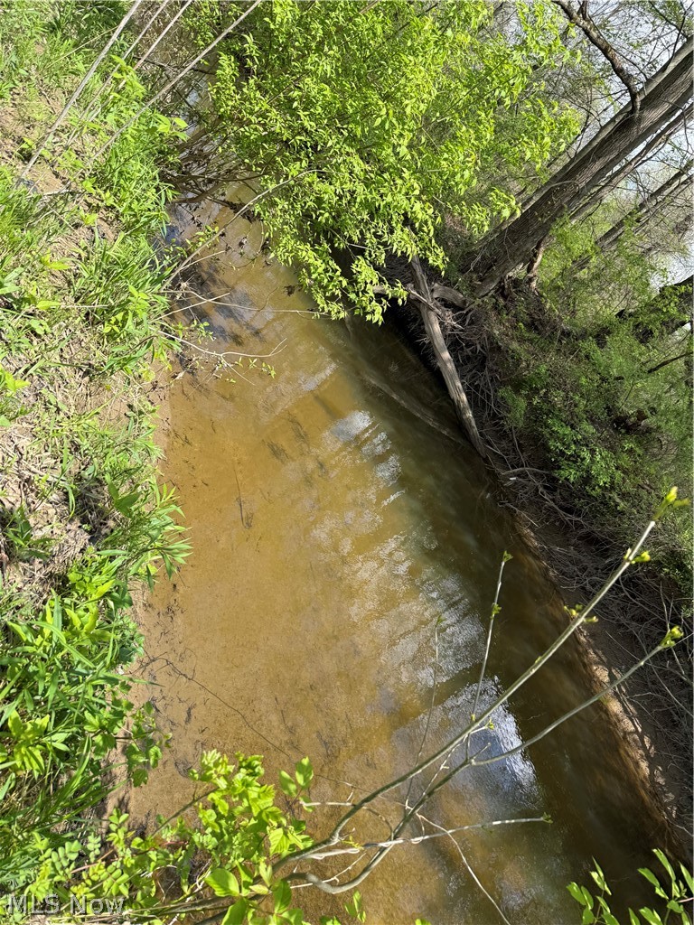 V/l Donley Road Middlefield OH 44062