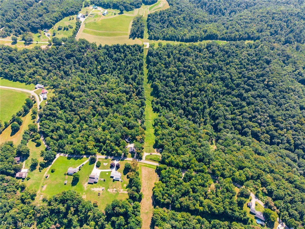 Kings Ridge Road Newcomerstown OH 43832