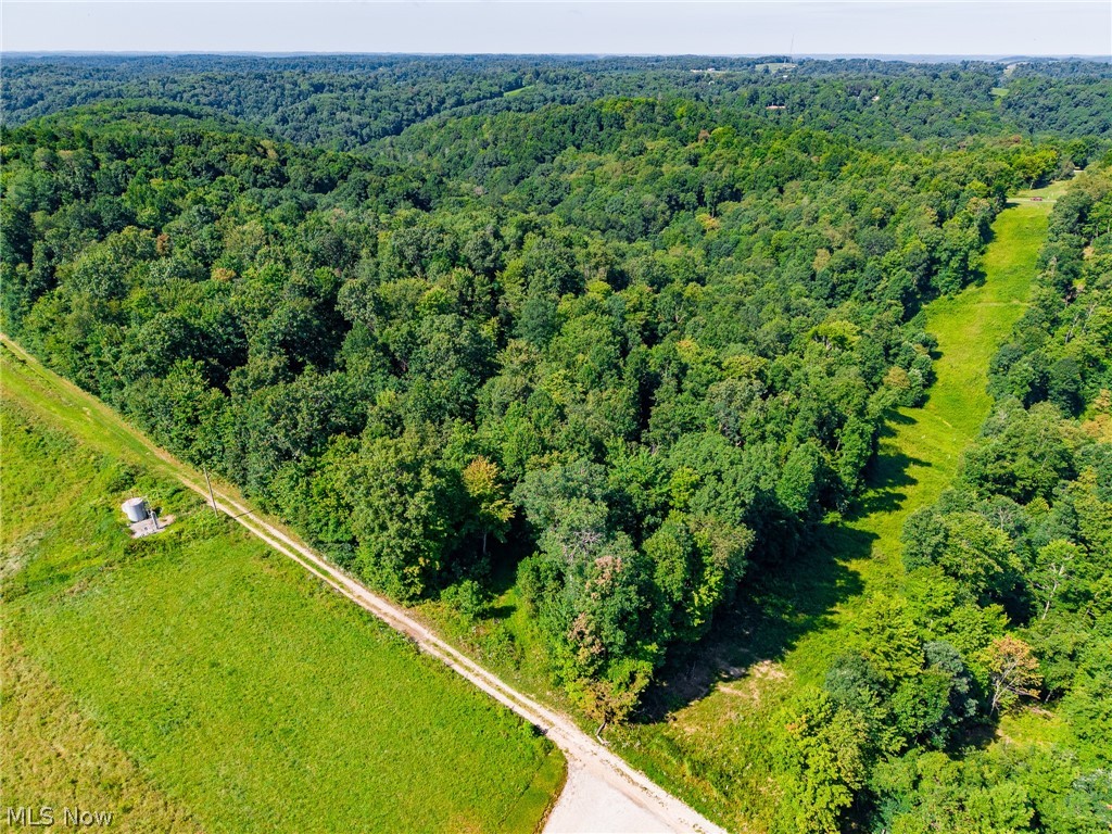 Kings Ridge Road Newcomerstown OH 43832