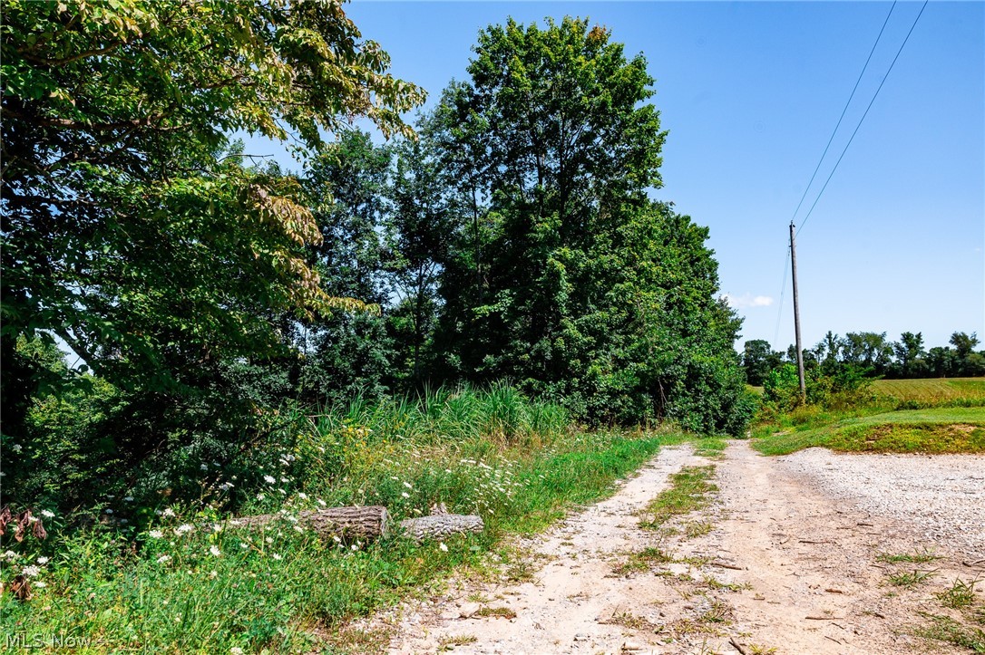 Kings Ridge Road Newcomerstown OH 43832