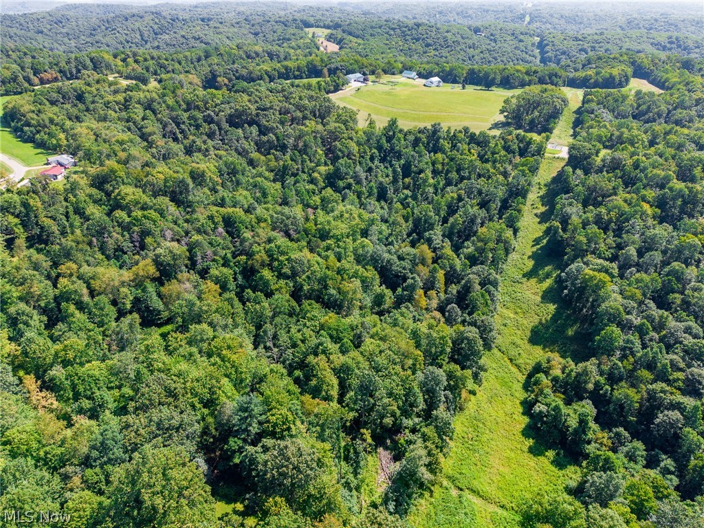 Kings Ridge Road Newcomerstown OH 43832